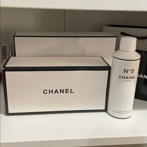 New CHANEL No 5 Factory the sparkling body gel LIMITED EDITION